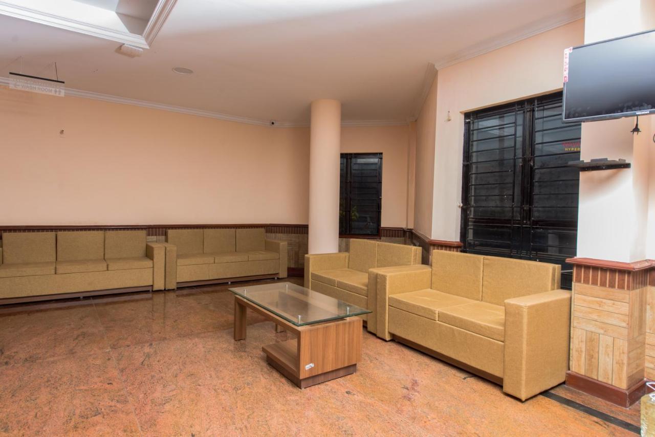 Kallada Golden Hotel Thrissur ภายนอก รูปภาพ